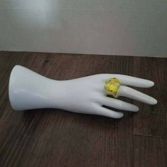 2FOR$15 Jewel Ring - Pretend Play (Yellow) - Picture 1 of 4